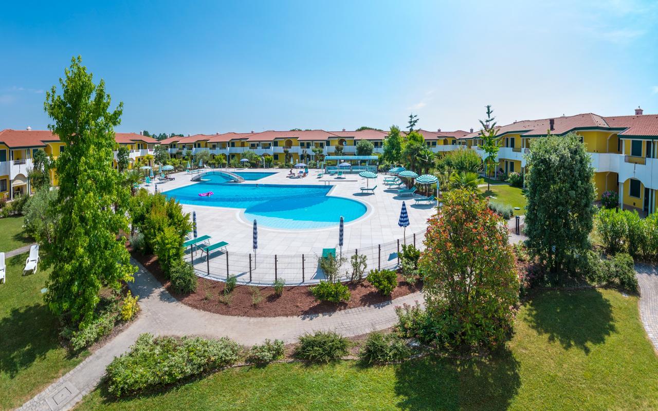 Villaggio Ducale Бибионе Екстериор снимка